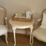 Bed and Breakfast Le Savoir Vivre Bonnes (Charente)
