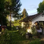 Bed & Breakfast Le Savoir Vivre Bonnes (Charente)