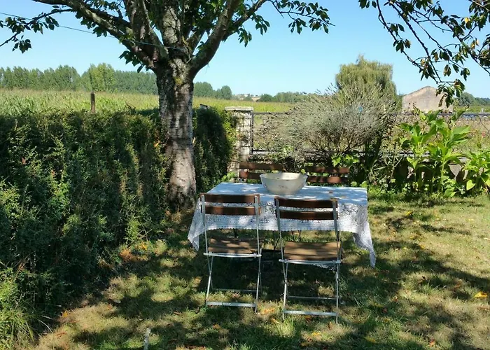 Le Savoir Vivre Bed & Breakfast *