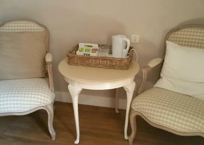 Bed & Breakfast Le Savoir Vivre Bonnes (Charente)