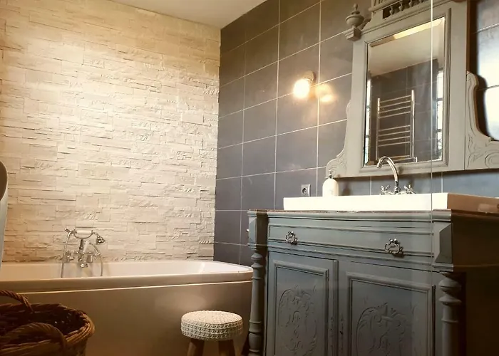 Le Savoir Vivre * Bonnes (Charente)