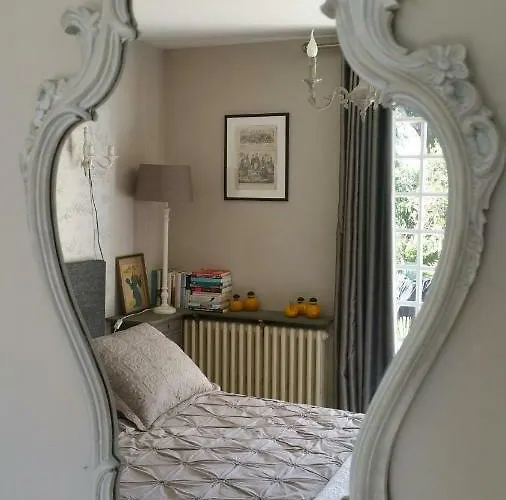 Le Savoir Vivre Bed & Breakfast Bonnes (Charente)